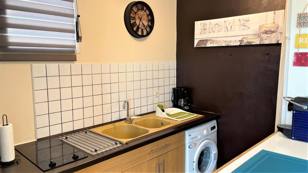 Grand Studio Lumineux - Saint Gilles Les Bains Apartment Exterior photo